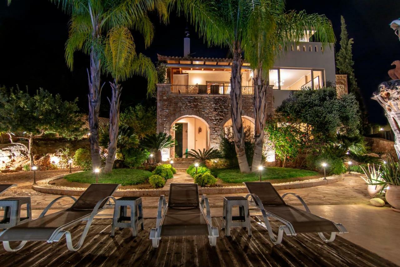 Villa Maira Luxurious With Private Swimming Pool Kórfos Exterior foto